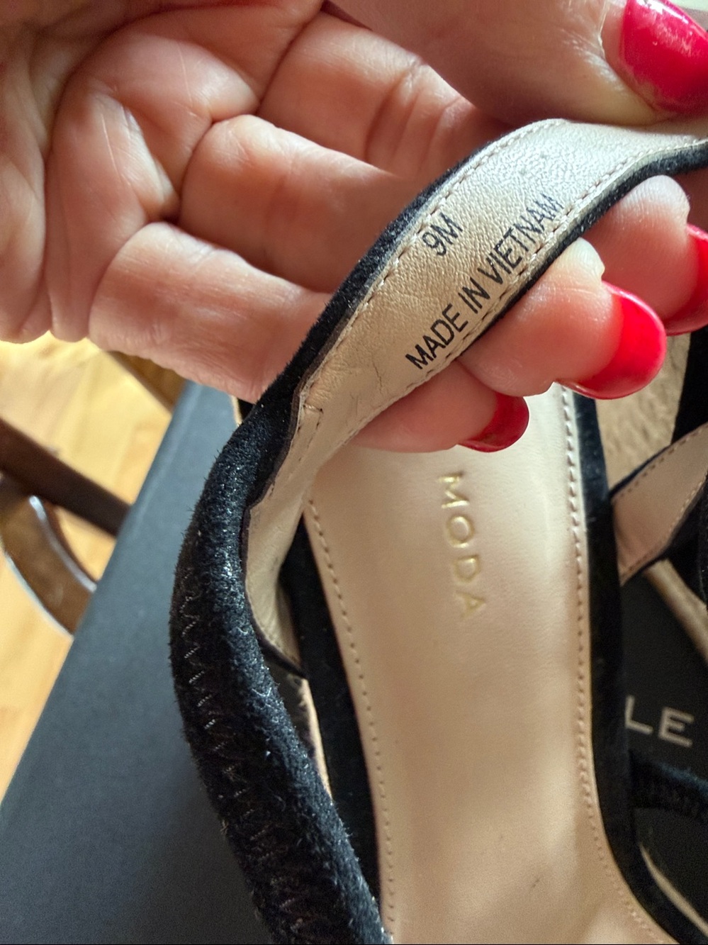 Pelle Moda Dora Wedge Sandals - Picture 11 of 11